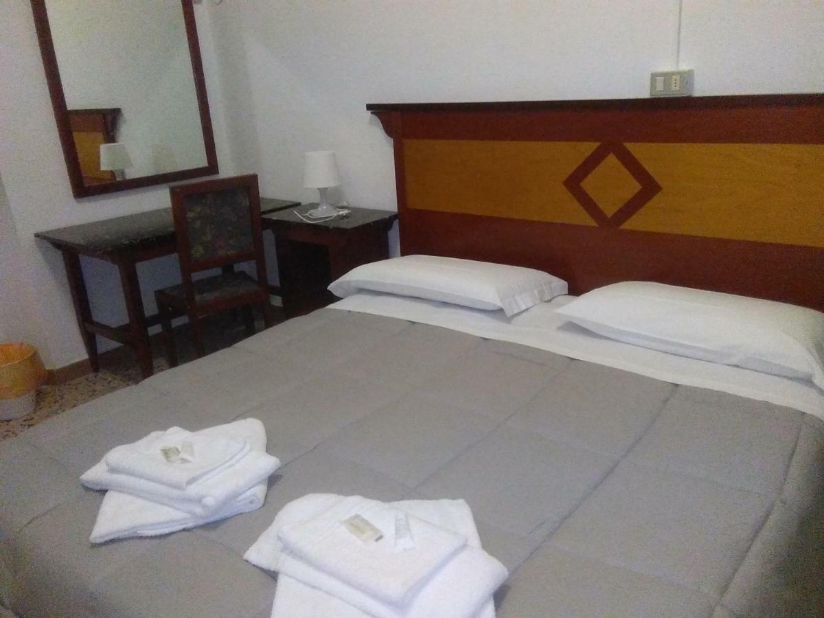 Hotel Stella Фоллоніка Екстер'єр фото